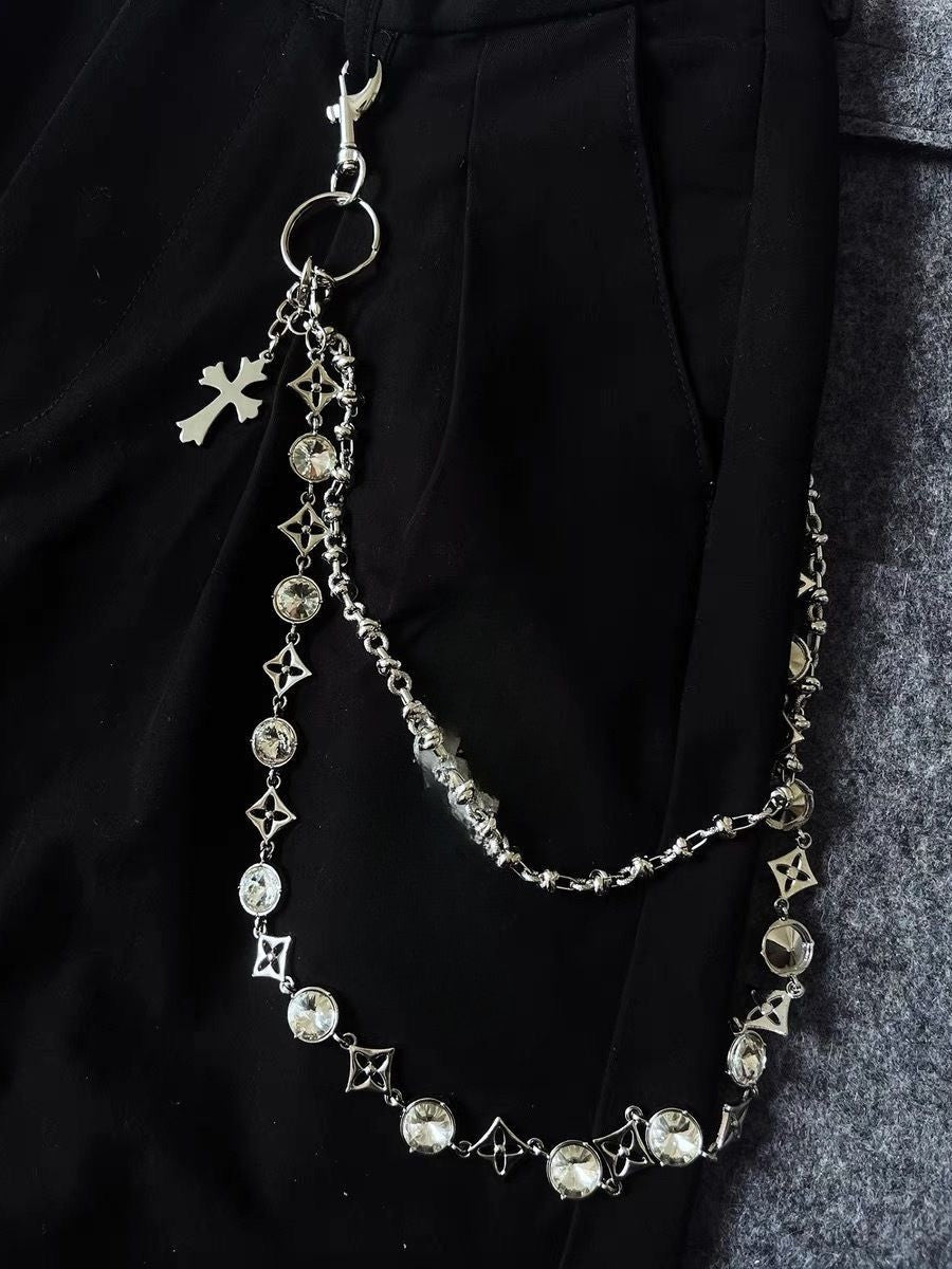 Double chain with cross
