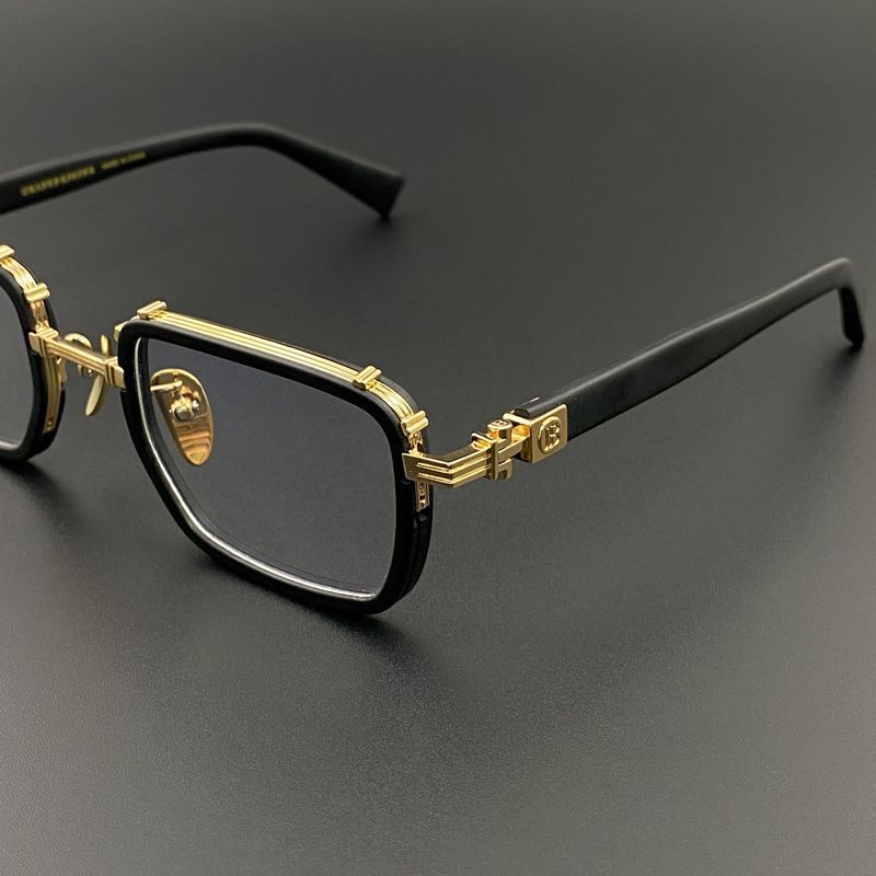 Black-Gold Sleek Eyeglasses