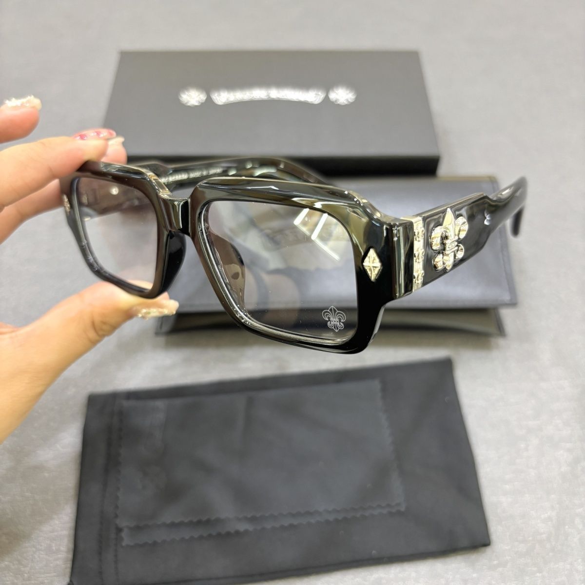 Retro Thick Style Eyeglasses